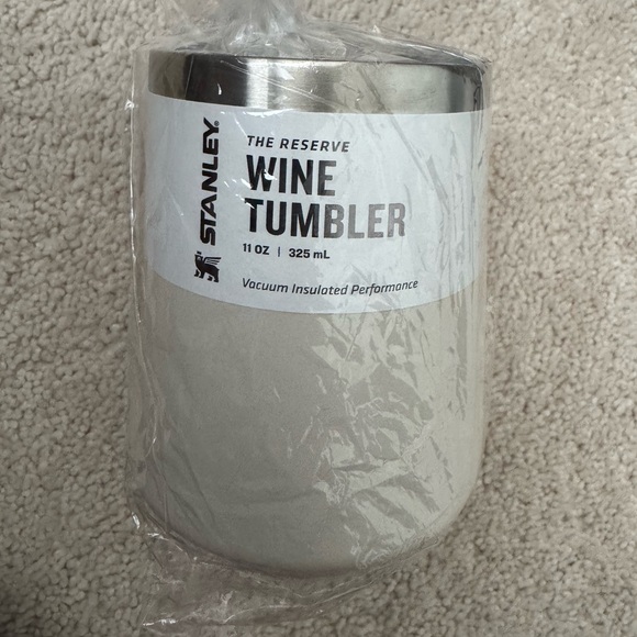 🆕 NWT Stanley Cream Tumbler Travel Sports Beach On the Go Happy Hour Coffee - Picture 2 of 7